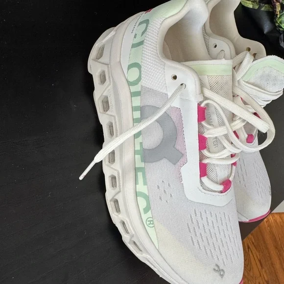 On Running Cloud monster - Women's Athletic Shoes - White and Pink - Picture 3 of 5